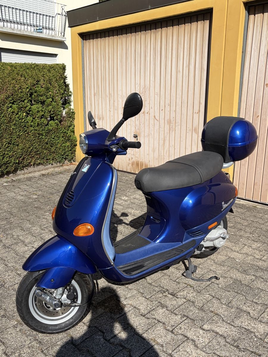 Vespa Scooter: Vespa ET4 50ccm – Usato da Zürich venduto da nik_sy96 2