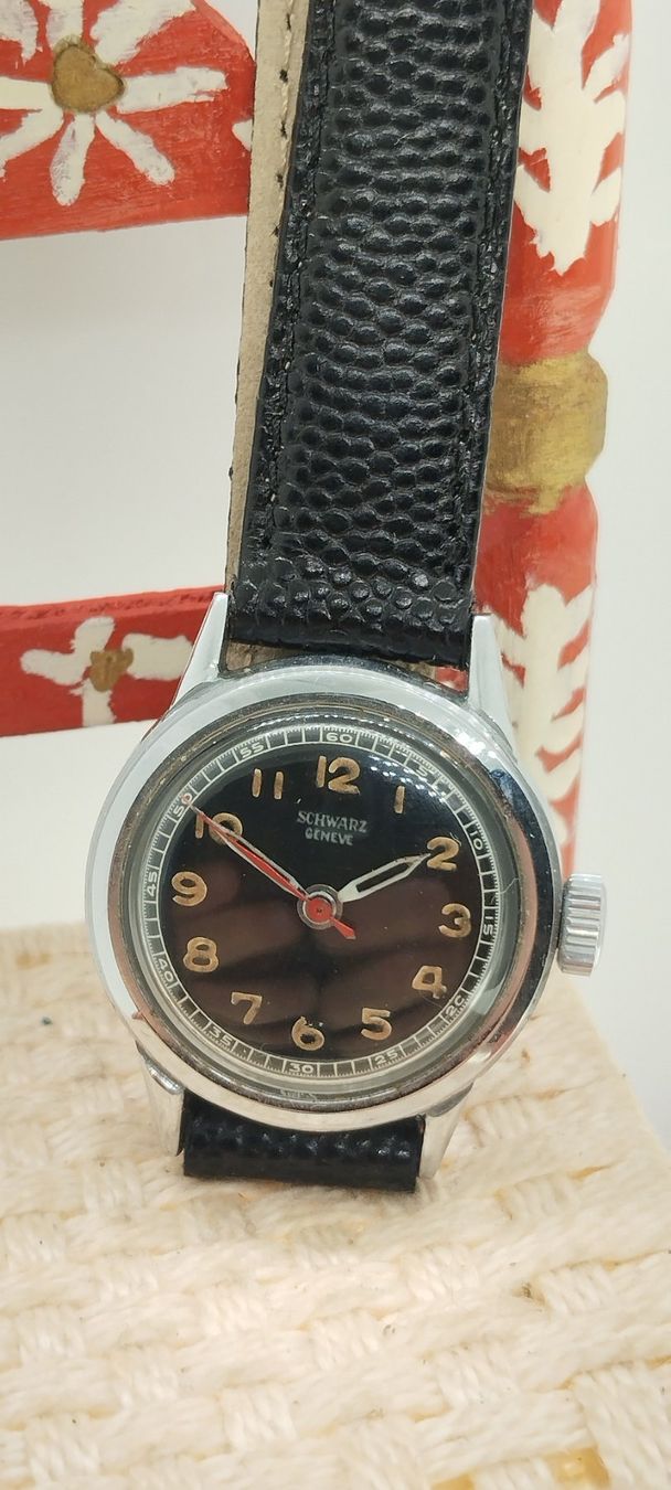 Orologi: Montre schwarz Genève – Usato da La Chaux-de-Fonds venduto da jac_9llg