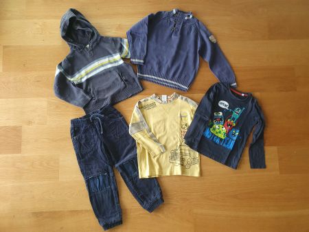 Kleiderpaket Gr. 110 (5 Stücke)
