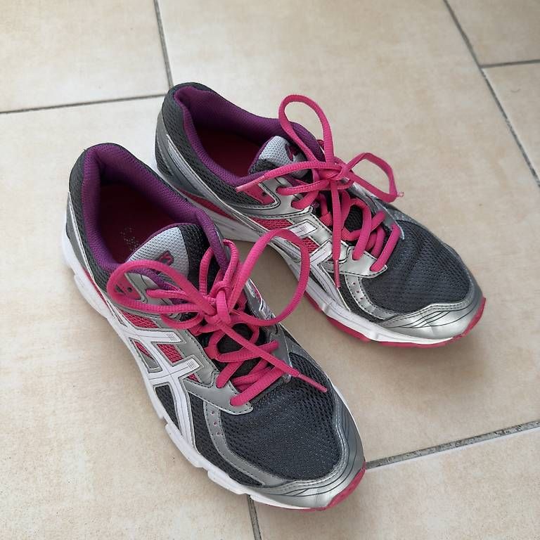 Damenschuhe: ASICS Gel-Rapid, 39,5 Grösse – Gebraucht aus Lommiswil von ivc_zt7z 4