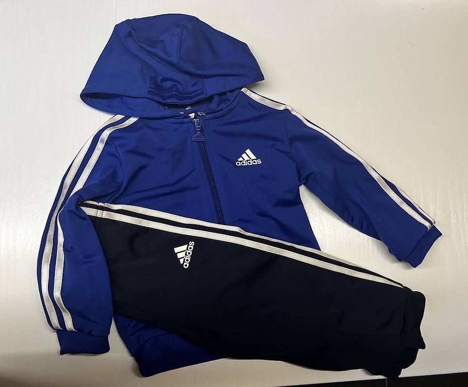 Kleiderpakete & -sets: Adidas Retro Set Grösse 86 – Gebraucht aus Filisur von Folle74