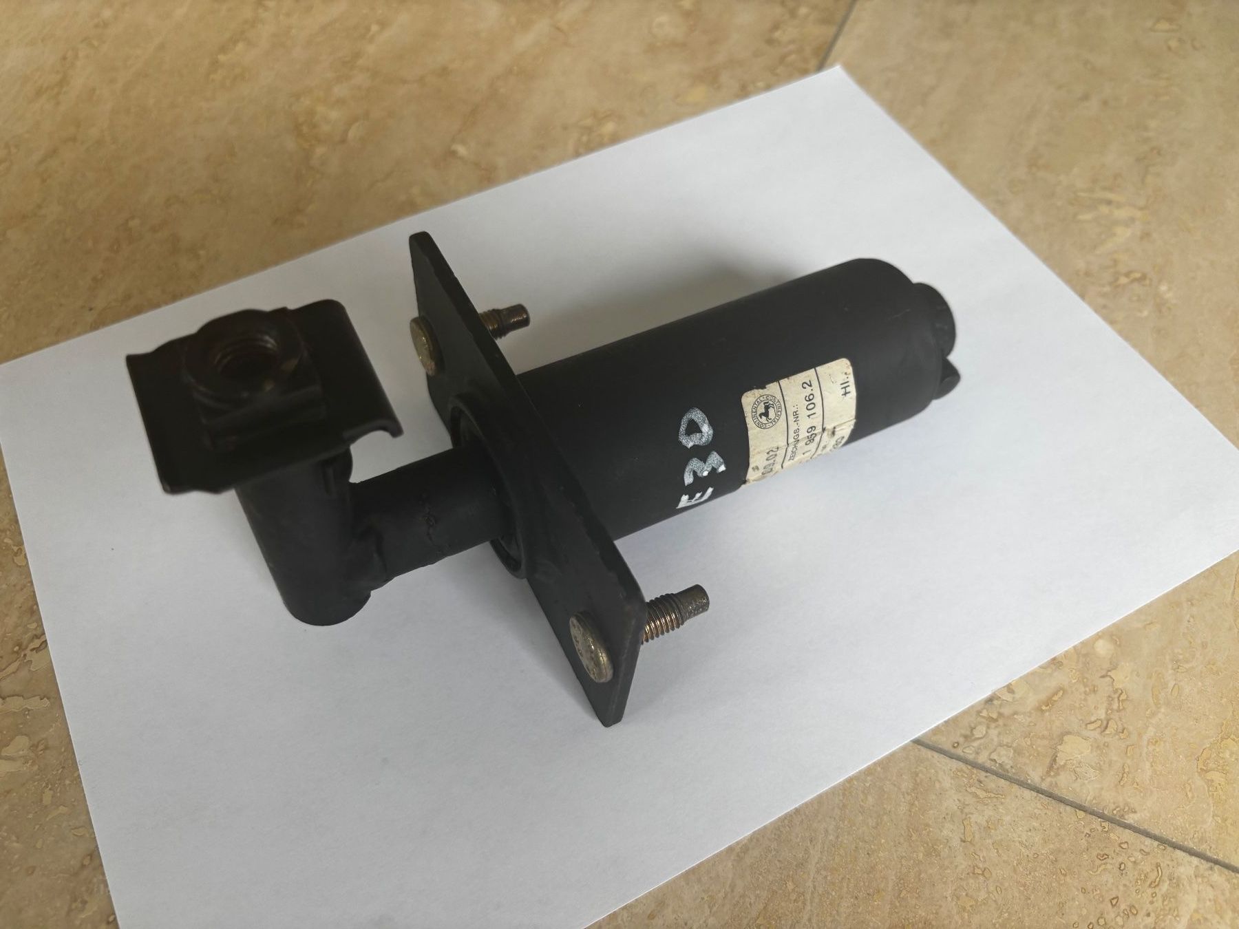 Tutti pezzi di ricambio auto: BMW E30 Pralldämpfer hinten Original – Usato da Schöfflisdorf venduto da jonas_nora 2
