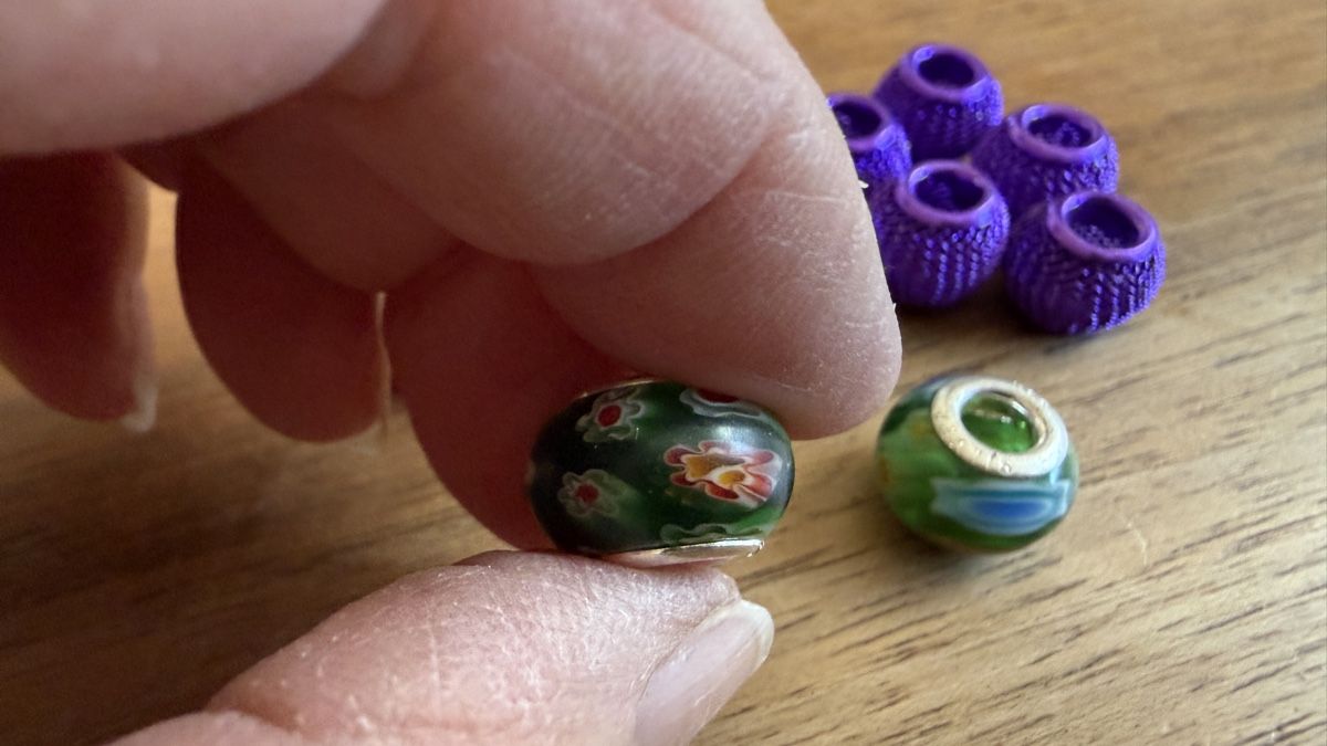 Ciondoli: 9 Stück charms, bunte Farben – Nuovo e nell'imballaggio originale da Ebikon venduto da Leonidas2 7
