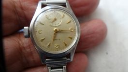 ELMAS CHRONO SECONDEN DAMEN UHR.HANDAUFZEUG.17RUB- LÄÜFT