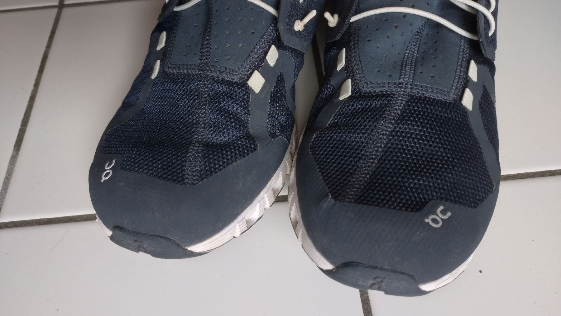 On Scarpe da uomo: Chaussures On Cloud Homme, Taille 46 – Usato da Farvagny-le-Grand venduto da LaCaverne 3