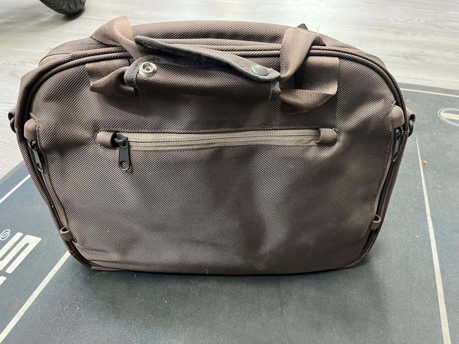 Valigie & Borse: Laptop Tasche Neu – Nuovo e nell'imballaggio originale da Zürich-Schwamendingen venduto da Josts_ToeffladeAG 2