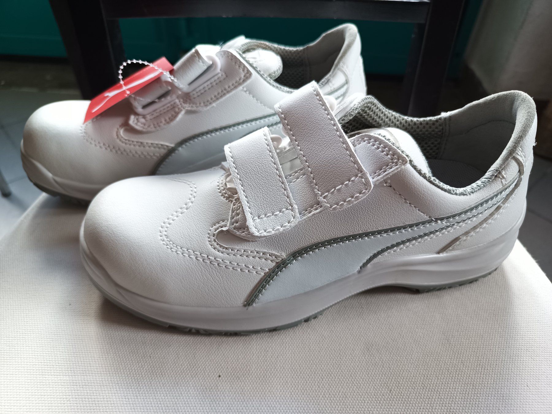 Puma Chaussures hommes: Puma Sicherheitsschuhe S2 SRC 37 – Neuf avec emballage d'origine à Oberegg par 19franzi94 1