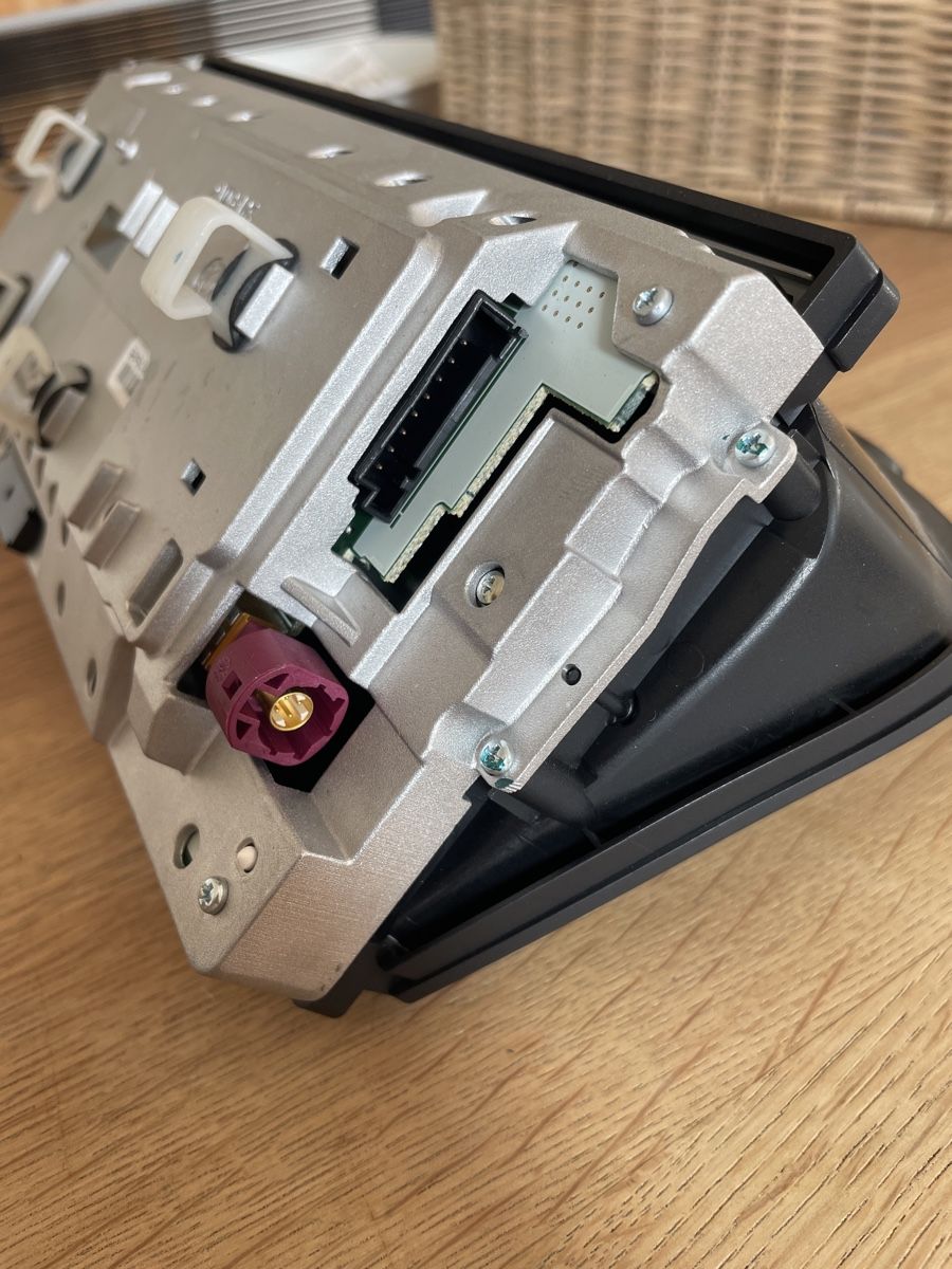 BMW Tutti pezzi di ricambio auto: Display BMW 3 Touring (E91) – Usato da Truttikon venduto da lev_pm11 2