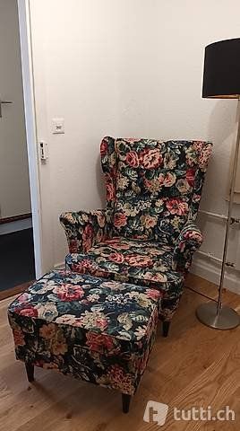 IKEA STRANDMON Blumenmuster Vintage Ohrensessel mit Hocker Kaufen auf