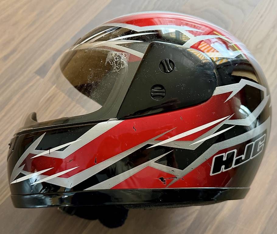 Casques & visières: Motorradhelm Gr. L - HJC – D'occasion à Küssnacht am Rigi par AutoVilla 1