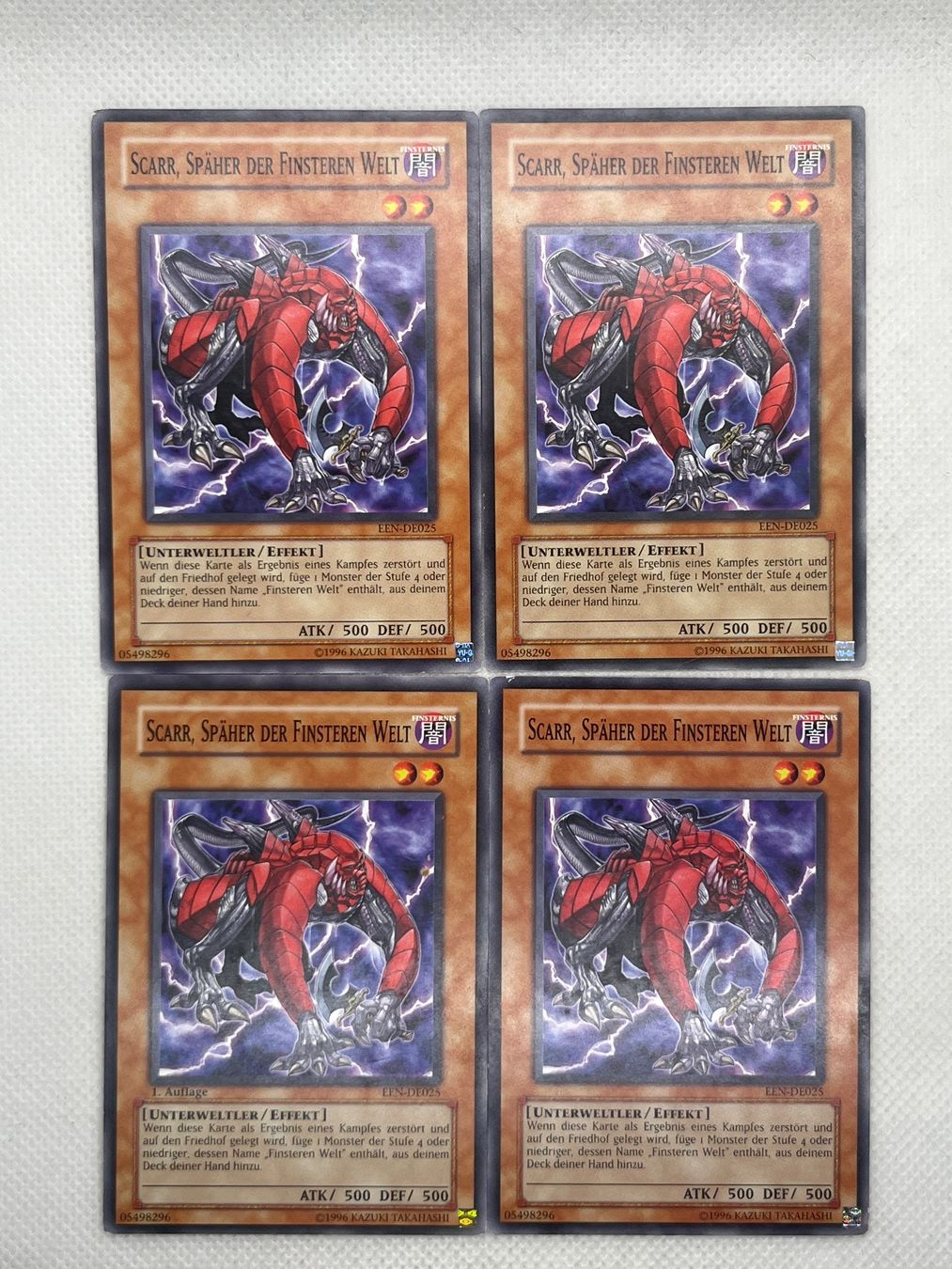 Yugioh Carte collezionabili: SCARR SPÄHER DER FINSTEREN WELT x4 – Usato da Hinterkappelen venduto da Kim1992