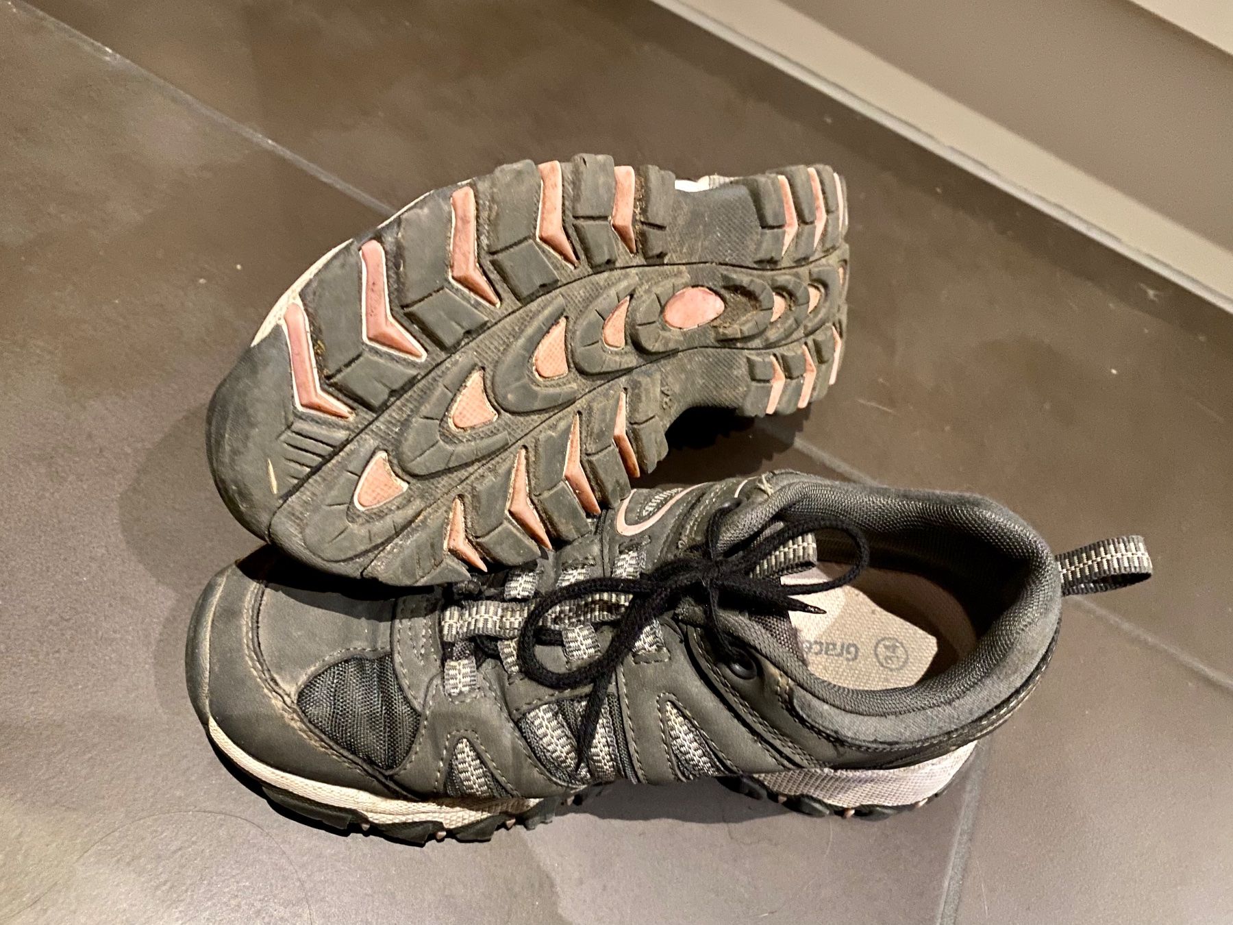 Graceland Scarpe per ragazze: Trekkingschuhe von Graceland Grösse 34 – Usato da Fehraltorf venduto da Marlene4 2