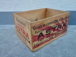 alte Holzkiste Kiste Transportkiste ASTRA FETT STEFFISBURG