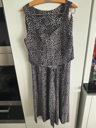 Hose mit Shirt, top Zustand, Grösse XS
