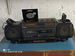 Grosses Radiogerãt Marke AIWA