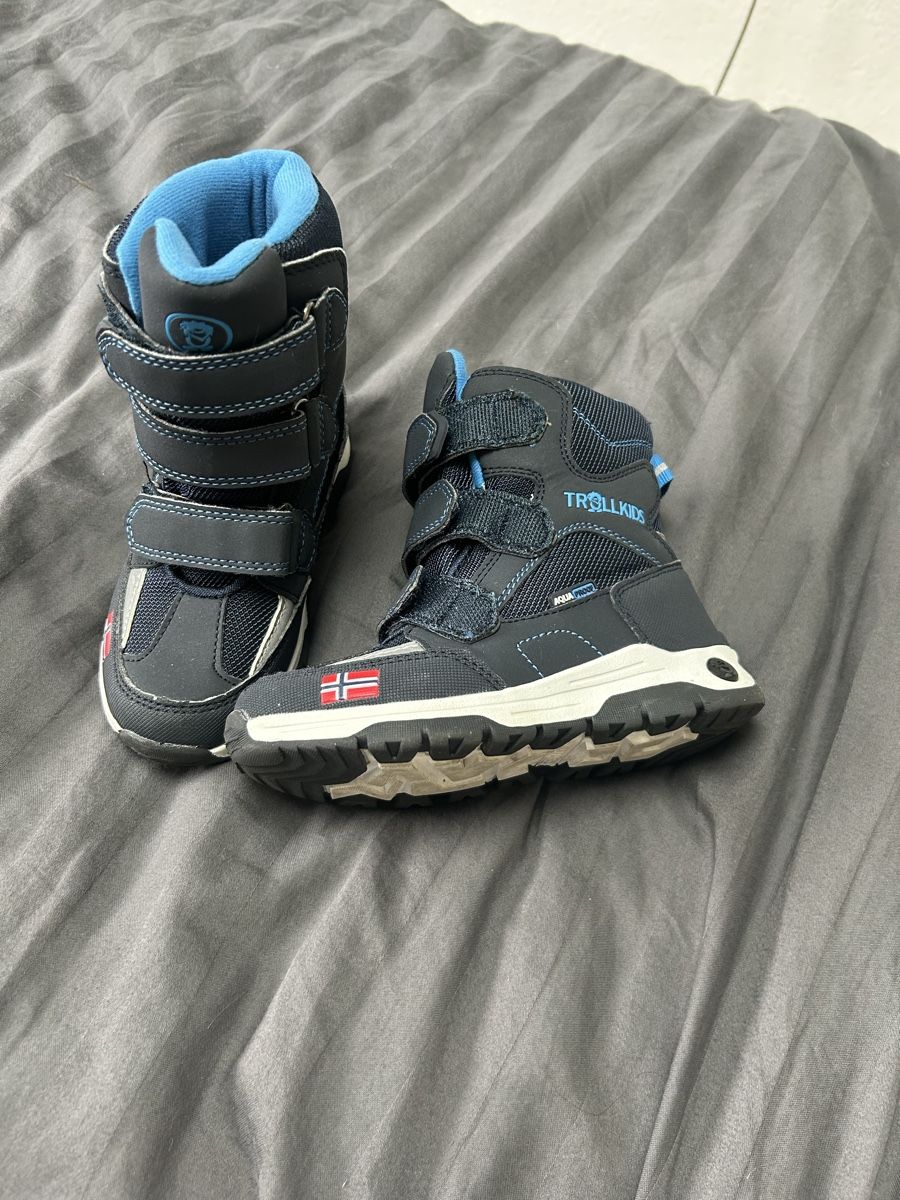 Schuhe für Jungen: Winterstiefel – Gebraucht aus Staad SG von cla_q9nm 1