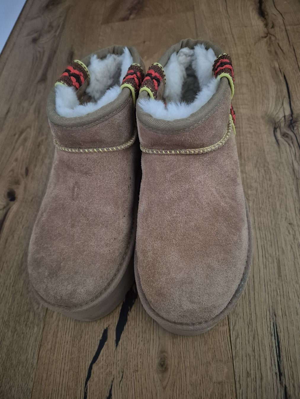 Ugg Damenschuhe: Ugg 37  – Gebraucht aus Gossau Zh von A-Terrinha