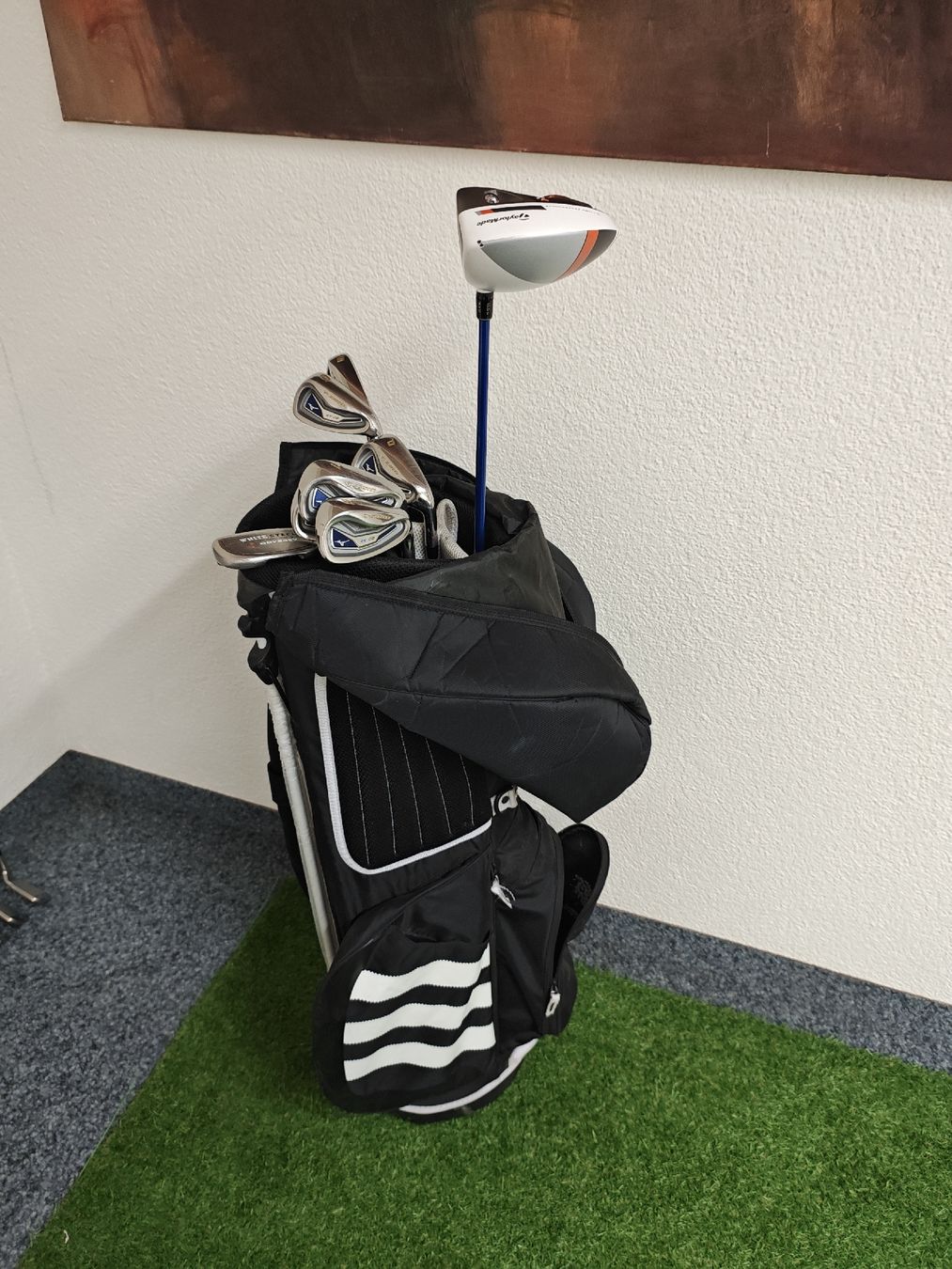 Taylor Made Mazze & Set: Golfset mit Driver, Eisen, Putter und Bag – Usato da Uerikon venduto da Chreggus_Golfshop 6