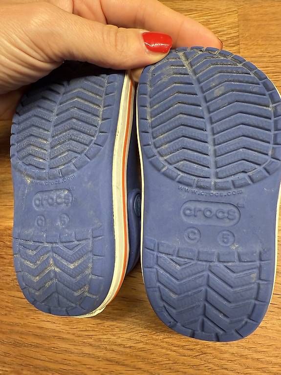 Crocs Scarpe per ragazzi: Crocs Blau Größe C5 (ca. 20 21 EU) – Usato da Thalwil venduto da nic_n9s8 1