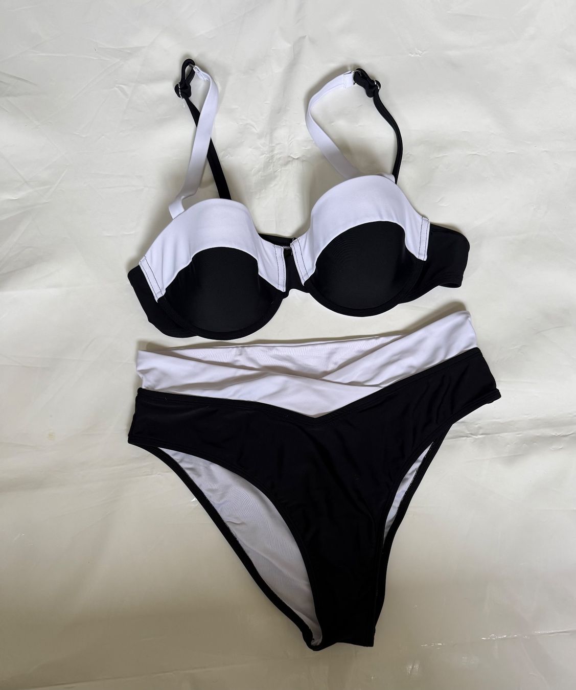 Badekleider & Bikinis: Bikini Gr. 40 – Gebraucht aus Pfäffikon ZH von Margot1