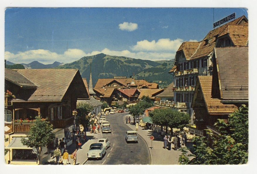 Cartoline postali: Gstaad Dorfstrasse belebt Oldtimer – Usato da Kirchberg BE venduto da Mgh 1