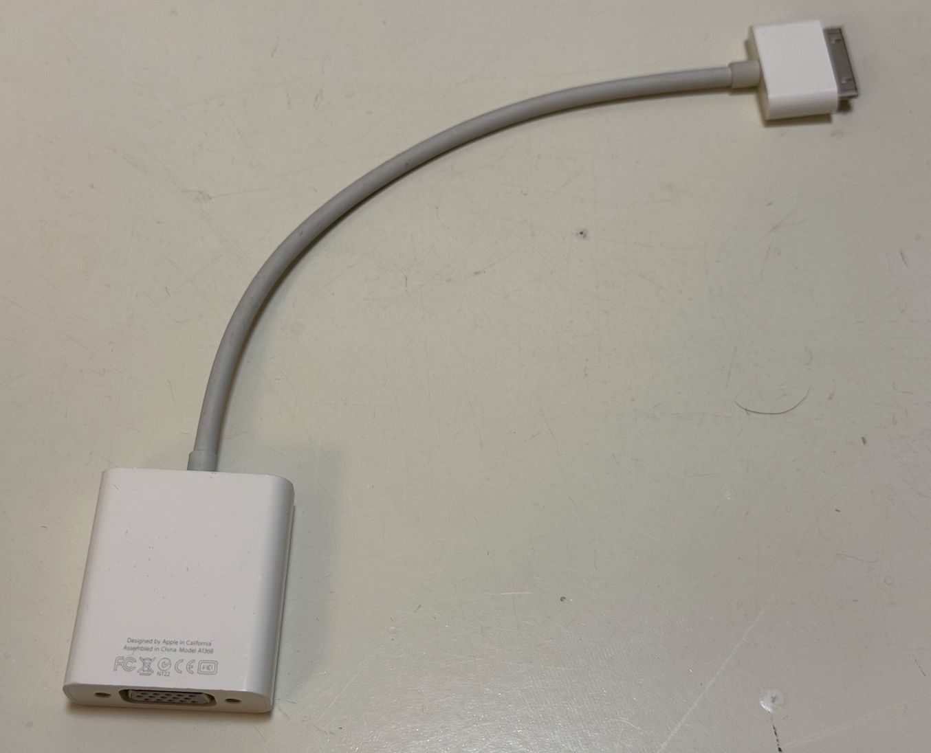 Apple Unità & Adattatore: Apple Original 30-Pin - VGA Adapter A1368 – Usato da Geneve venduto da MartyGeneve 1
