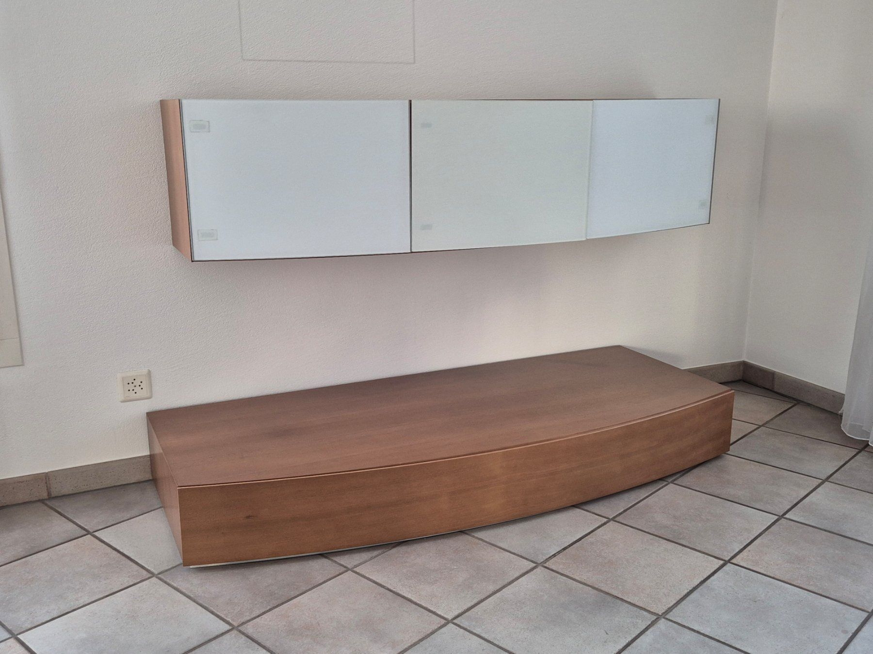 Cassettiere: Wohnzimmer Möbel – Usato da Schindellegi venduto da gw01