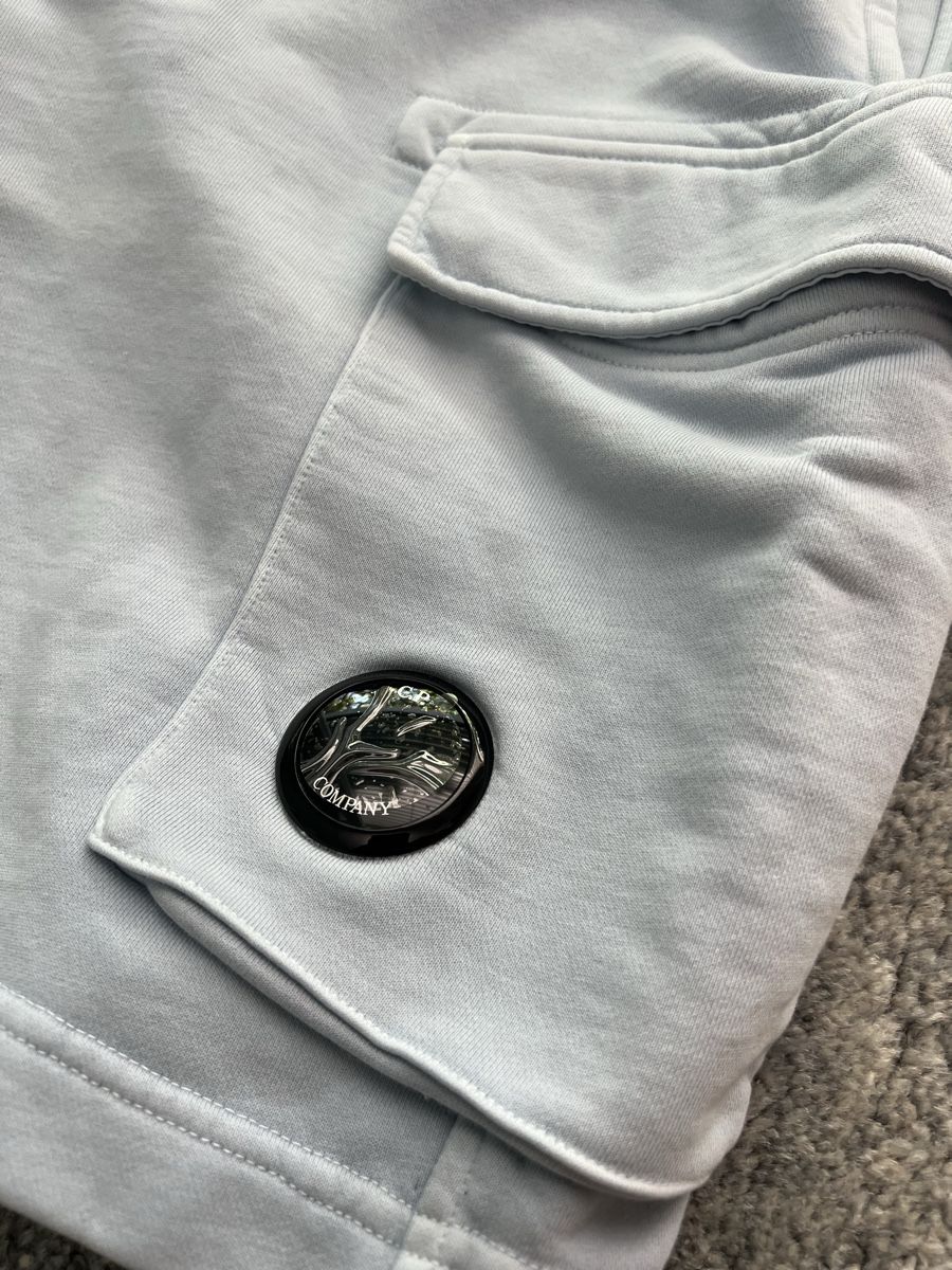 CP Company Pantalons: CP Company Shorts – Neuf avec emballage d'origine à St. Margarethen TG par compass.island 2