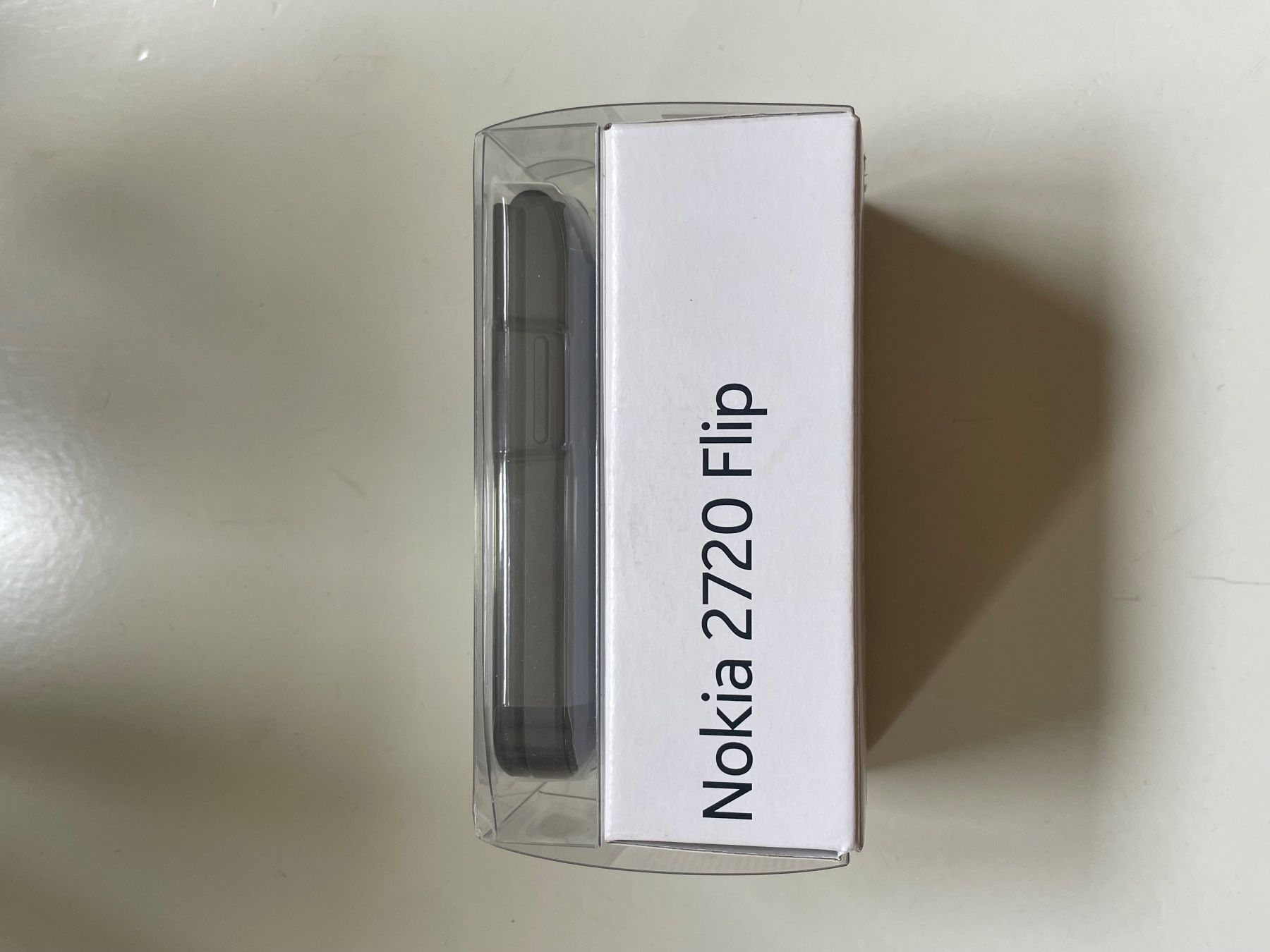 Nokia Handys / Smartphones: Nokia 2720 Flip - neu & originalverpackt – Neu und originalverpackt aus Windisch von rub_xx2h 3
