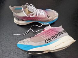 Neu: On Running Women's Cloudboom Strike Gr. 9