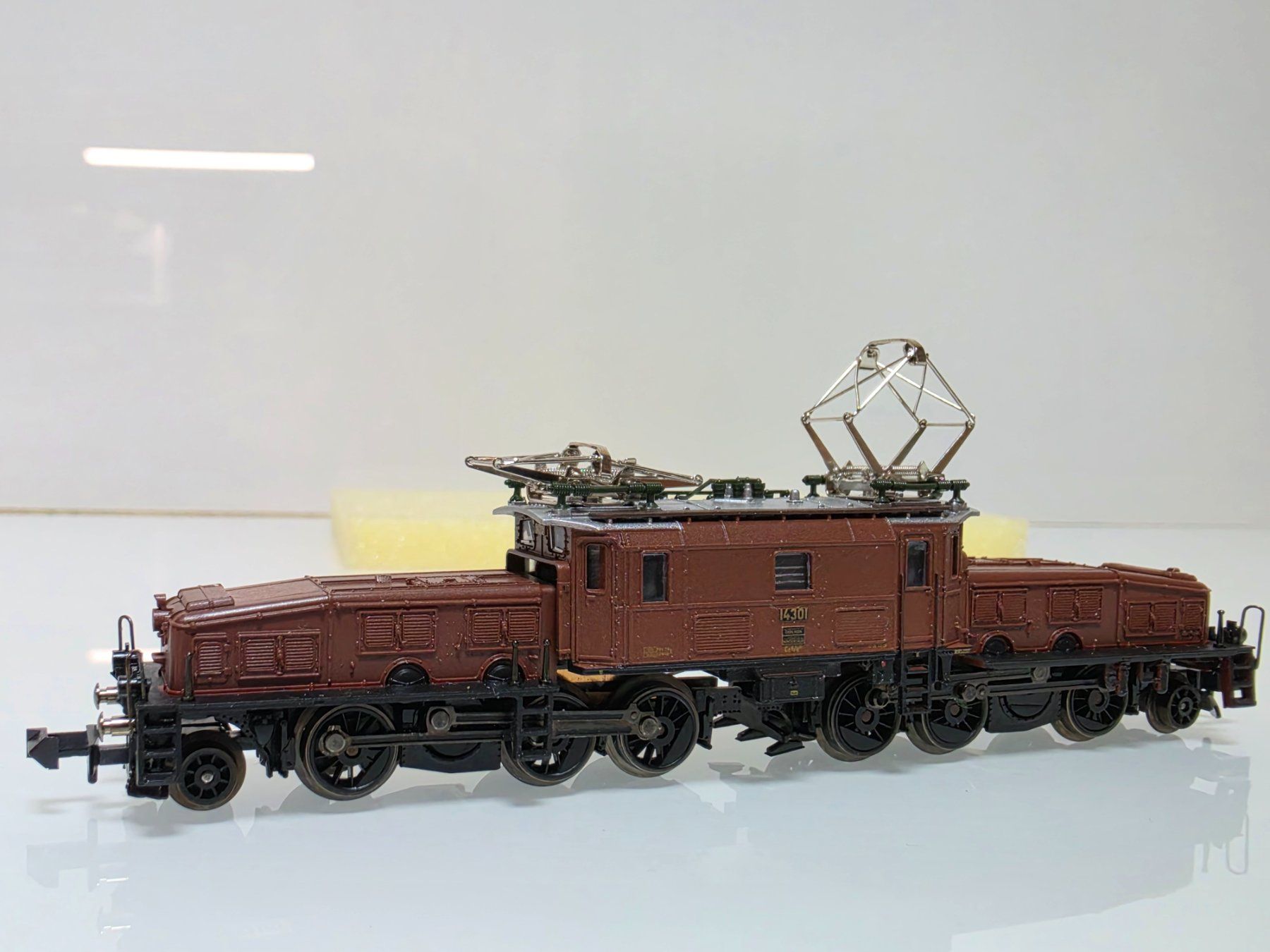 Trix Modellini di ferrovie: Minitrix SBB Ce 6/8 Krokodil Digital – Nuovo e nell'imballaggio originale da Neuenhof venduto da ludovicco 1