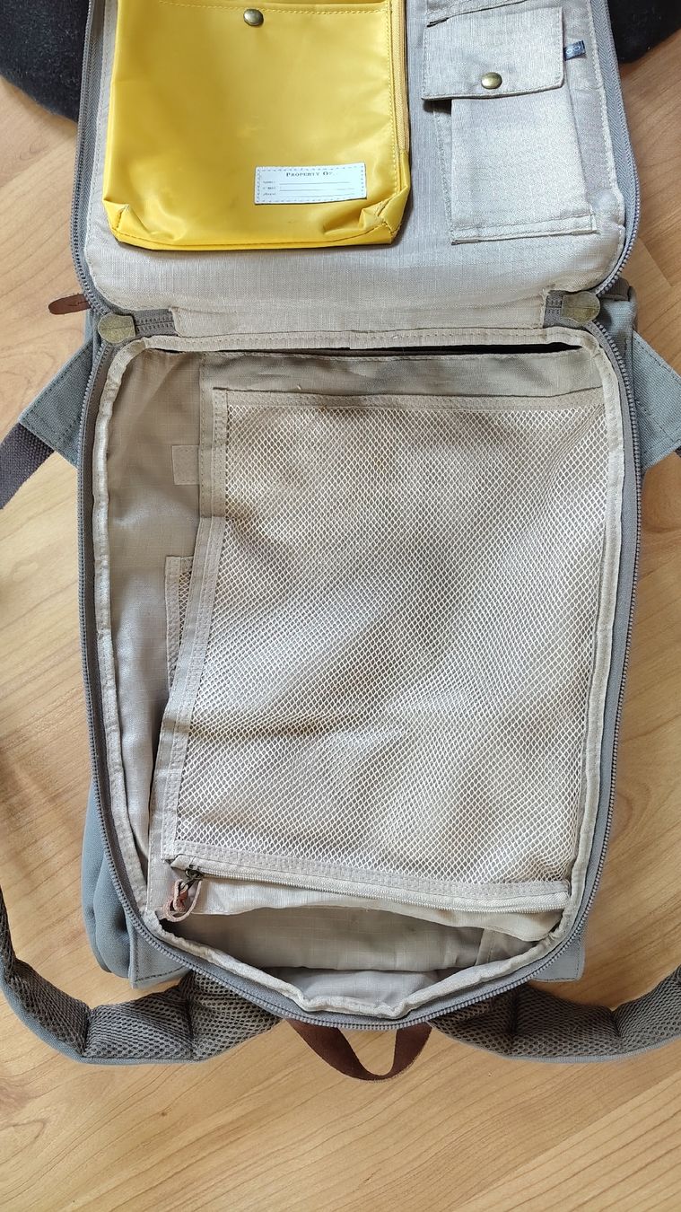 Zaini: Rucksack grau Rollverschluss Lederriemen – Usato da Hinwil venduto da reanaegeli 6