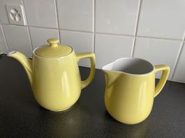 Théière et pot à lait Rössler
