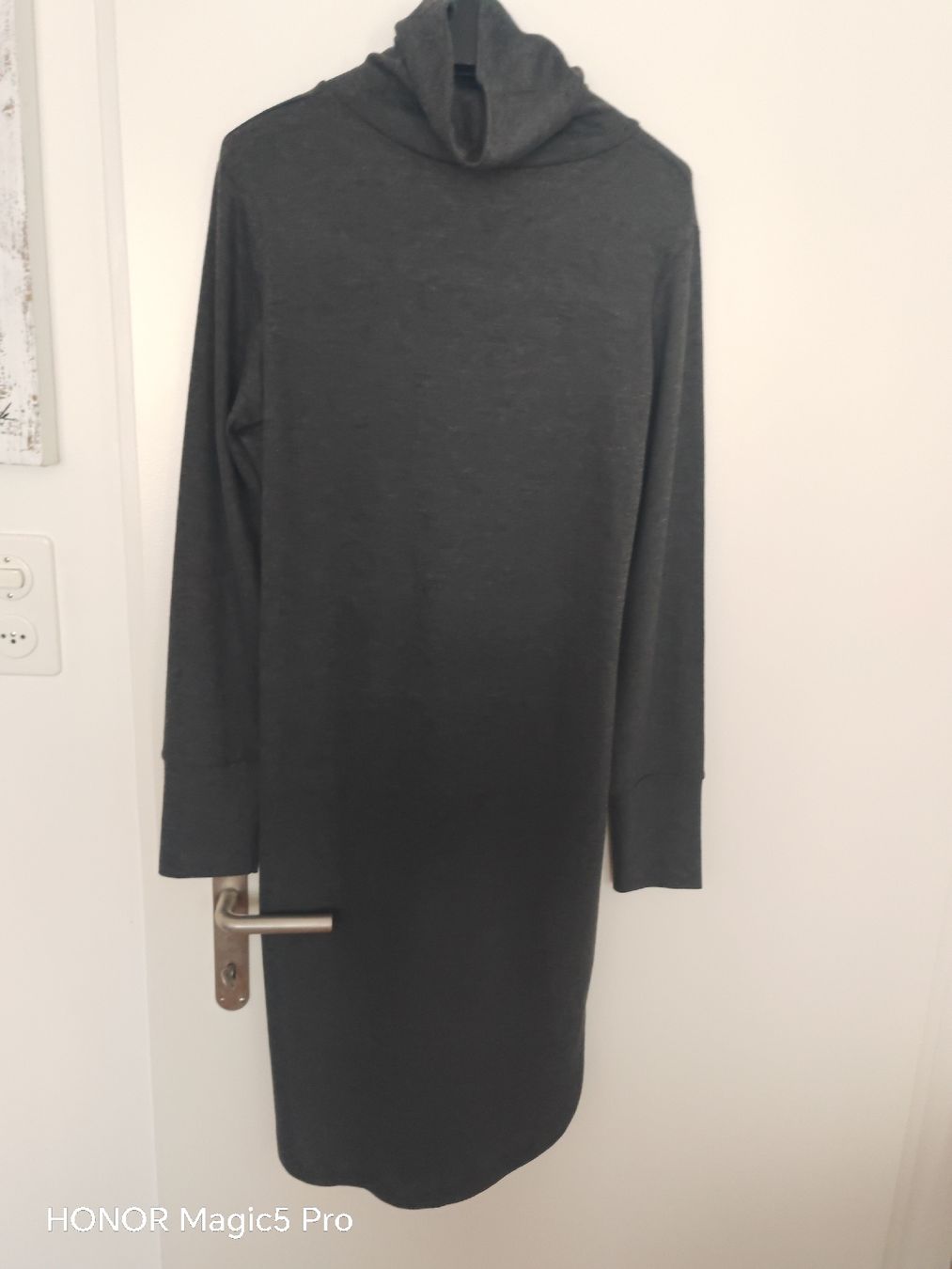Pullover & Sweatshirts: Pullover – Neu (gemäss Beschreibung) aus Birsfelden von mar_8957 4