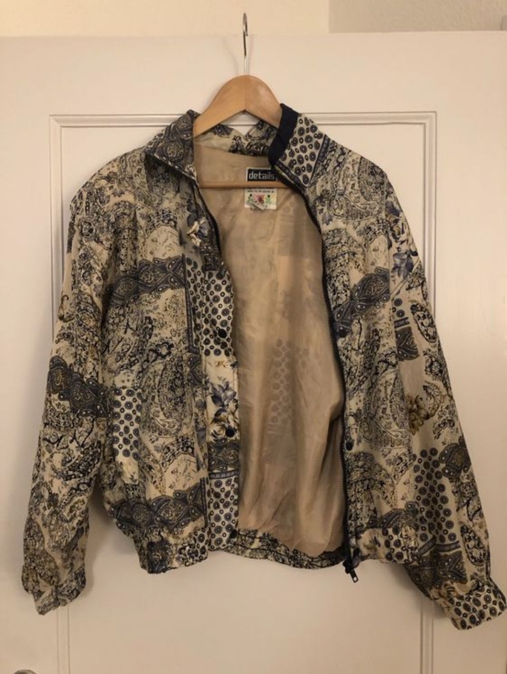 Jacken: Seidenjacke Gr. M mit speziellem Muste – Gebraucht aus Bern von christiane_pr 2