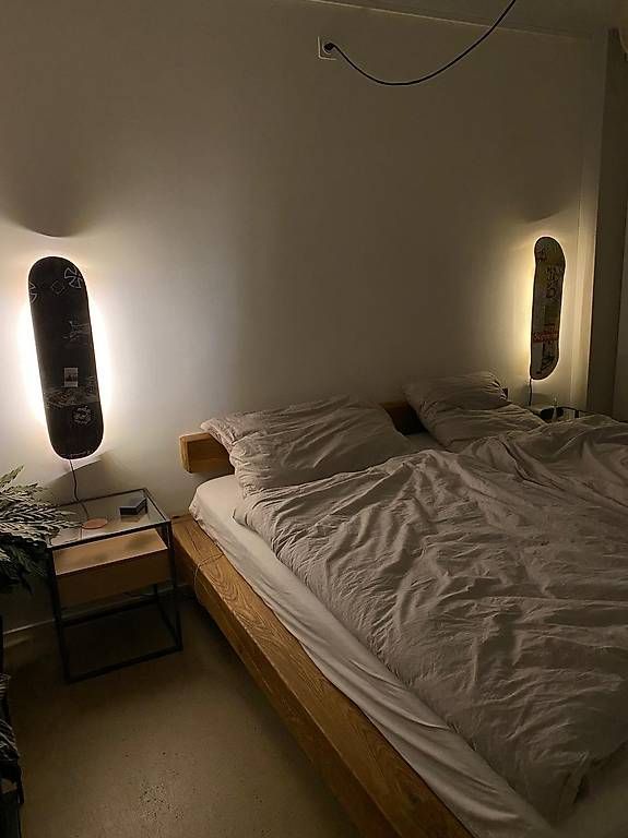 Lampen: 2 Skateboard LED Wandlampen Set – Gebraucht aus Romanshorn von war_w9jg