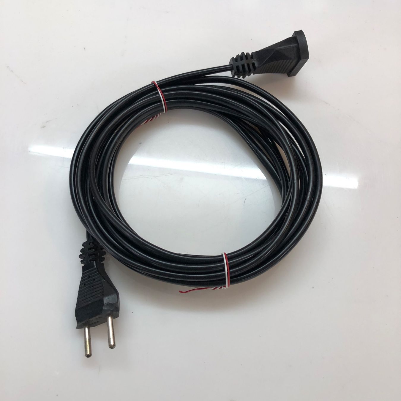 Cavi: Euro-Netzkabel, Apparatekabel, Netzanschlusskabel – Usato da Neerach venduto da Arbimus 5
