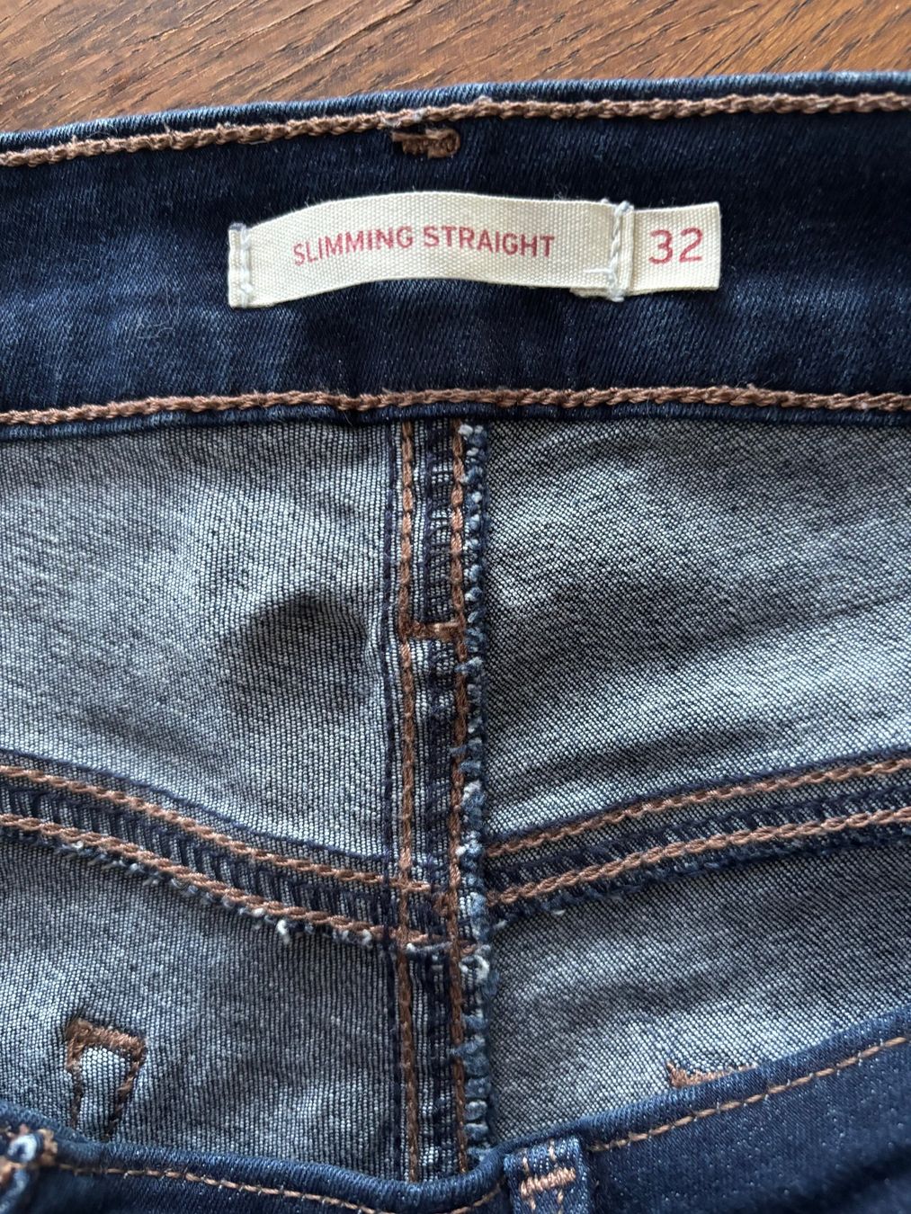 Levi's Jeans: Jeans Levis – Usato da Grand-Lancy venduto da hip_2rbd 3