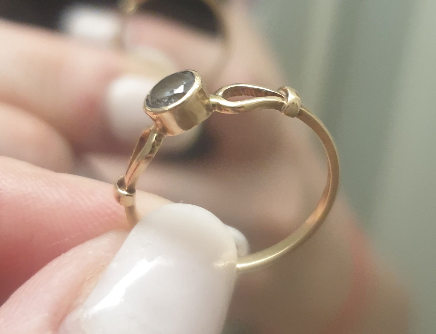 Bagues: Bague en or avec Topaz – D'occasion à Fribourg par mal_8zjh 7