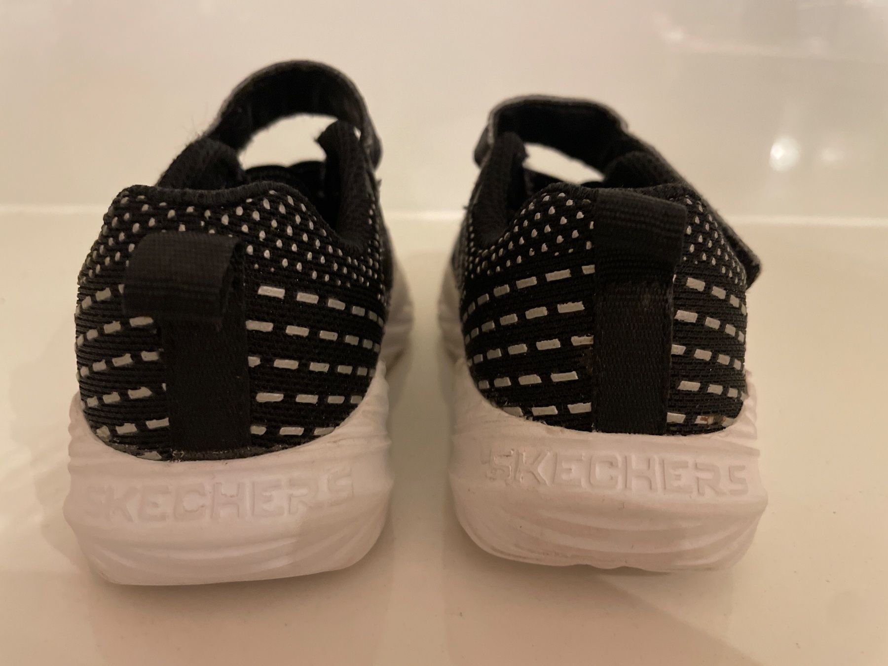 Scarpe per ragazzi: SKETCHERS Sneaker Gr. 23 – Usato da Frasnacht venduto da GracyStore 2
