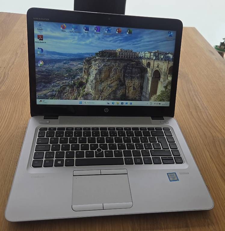 Hewlett Packard Notebook: Ordinateur portable HP i5 Win11, Office,  etc. – Usato da Fribourg venduto da fairtrade1957