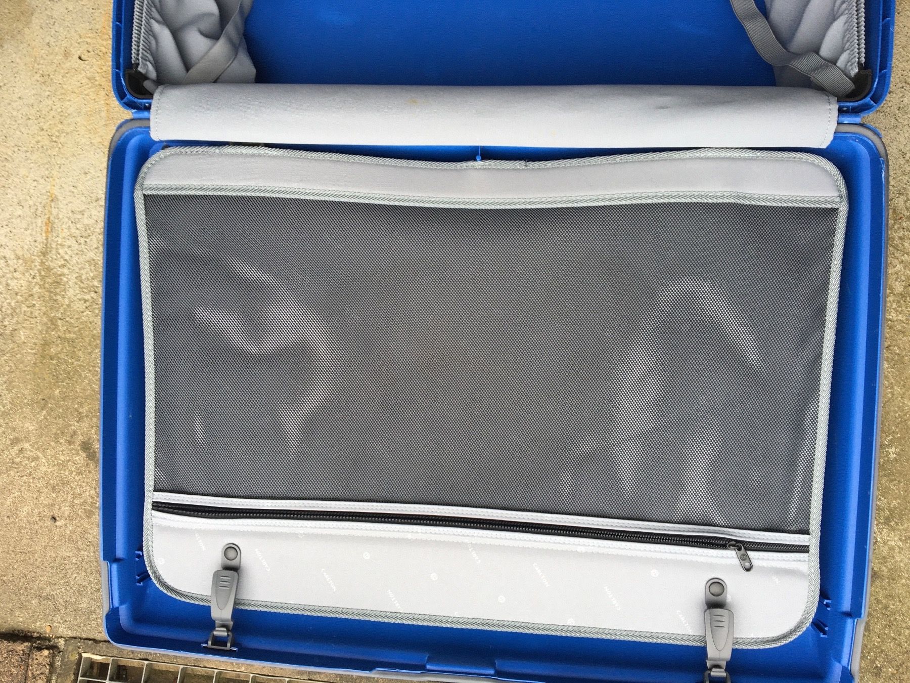 Reisekoffer: Carlton Hartschalenkoffer mit 2 Rollen – Gebraucht aus Gipf-Oberfrick von Wadi70 5