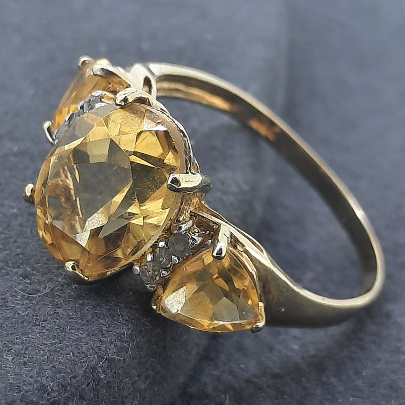 Bagues: Stillvoller Ring mit edlem Citrin Edelsteinen – D'occasion à Unterägeri par Altgoldschmuck