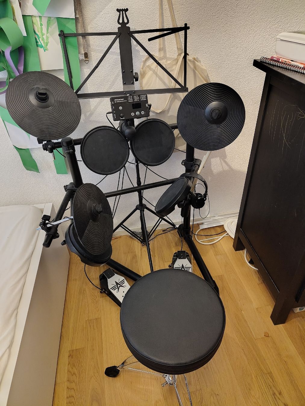 Thomann Strumenti musicali: Millenium HD-120 E-Drum Set –sehr guter Zustand  – Nuovo (secondo la descrizione) da Kreuzlingen venduto da Reba1417
