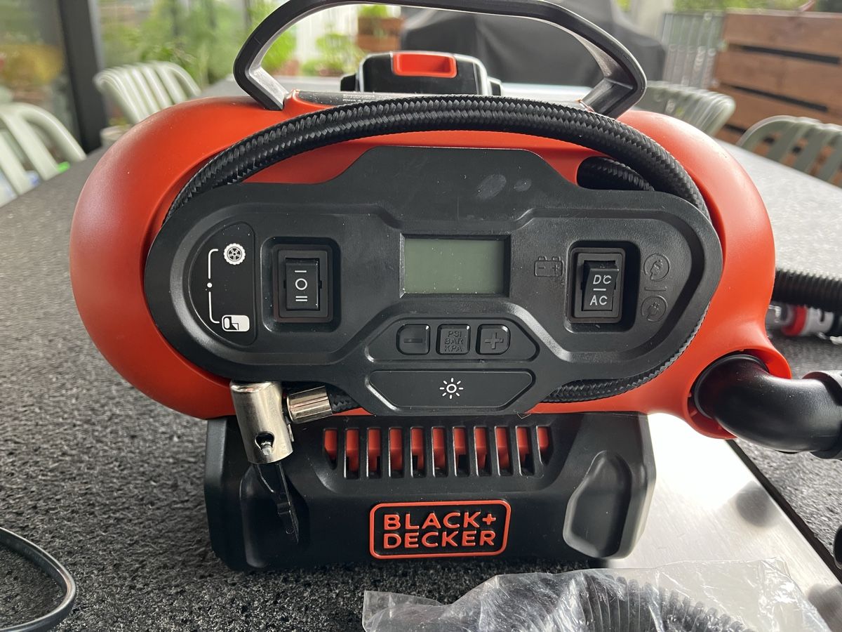 Kompressoren: Black+Decker Kompressor – Gebraucht aus Biberstein von Freywillig 2