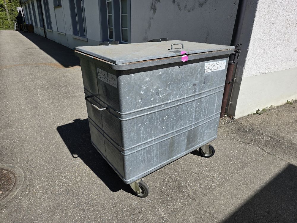Metall Abfall Container 800l ab 150.- (Gebraucht) in KRINAU für CHF 150 ...