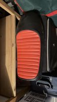 Selle de moto style café racer noir et rouge état neuf