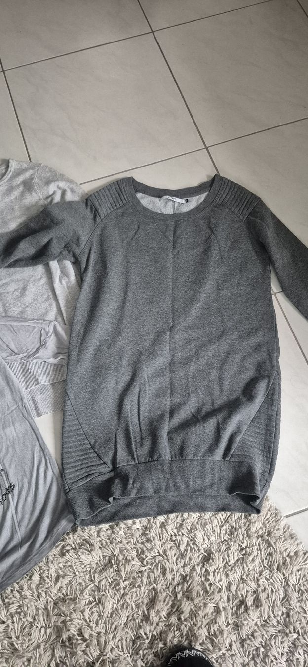 Lotti di vestiti: Street One Pullover Set, Grau, Grösse 36 / 38 Top Zustand! – Usato da Aesch BL venduto da Moni1211 3