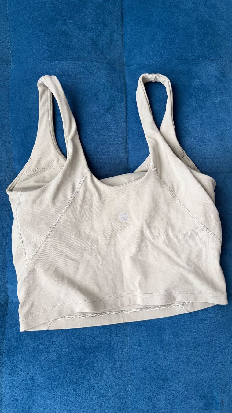 Lululemon Tops: Lululemon Align Top Gr. 6 Farbę Jade Gray – Gebraucht aus Volketswil von Irkasha 4