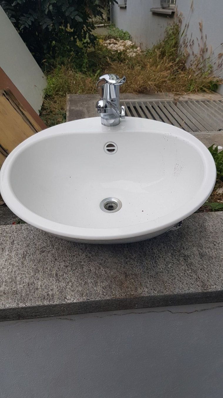 Lavabi & lavandini: Emaille-Waschbecken – Usato da Basel venduto da Jcva 1